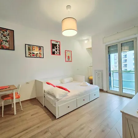 Moderno Loft Finemente Arredato Apartmán